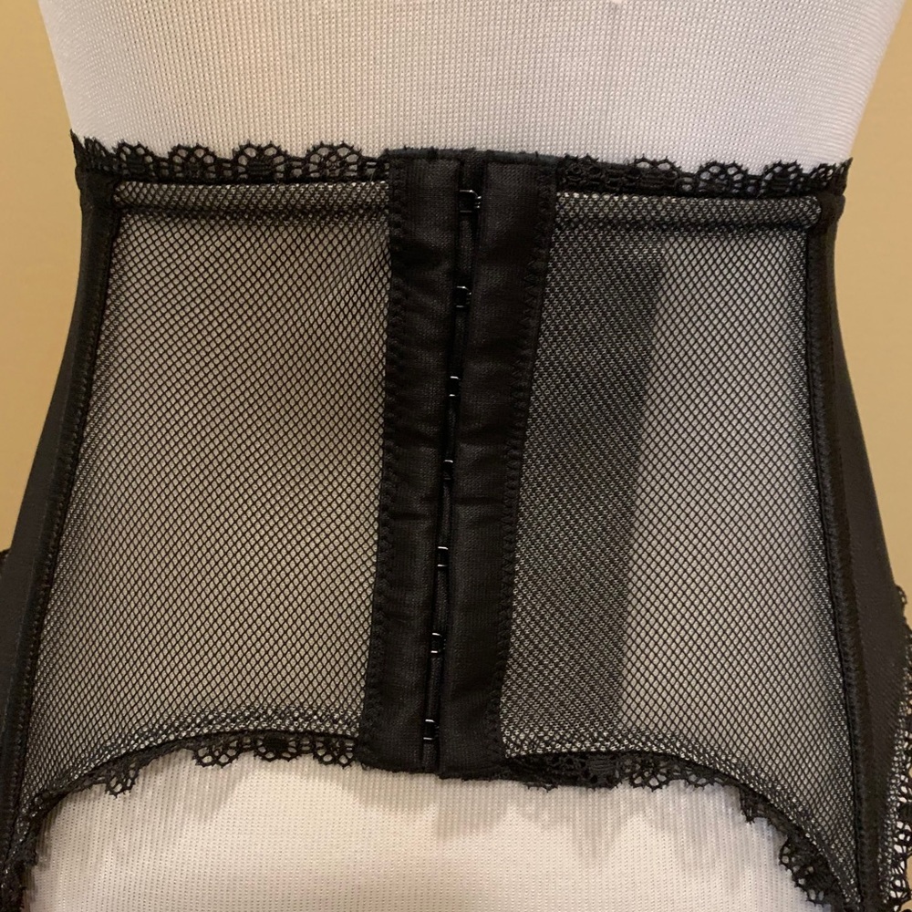 VS vintage black lace rhinestone garter belt - Picture 8 of 13